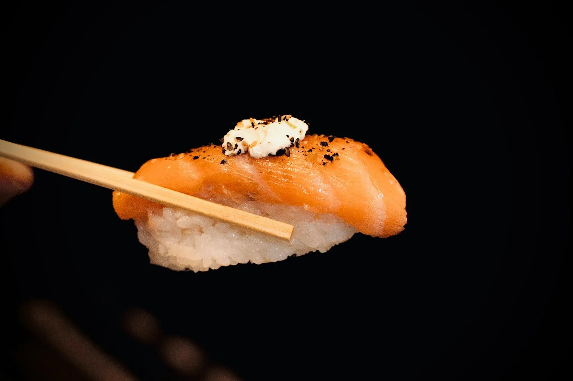 Sélection de sushis et sashimis du restaurant Bonmi